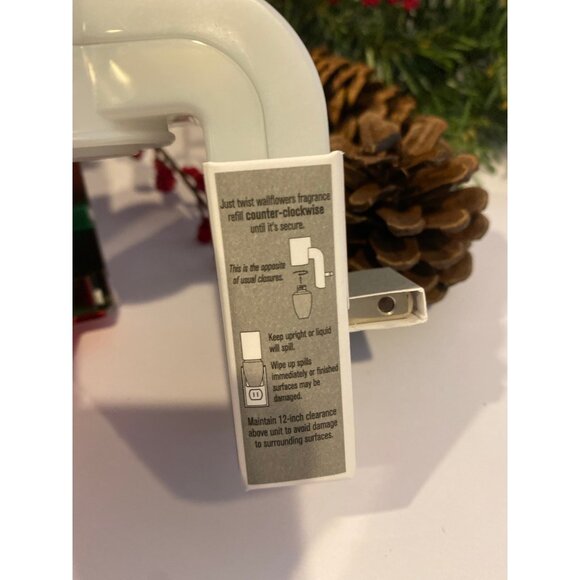 Bath & Body Works “Hot Cocoa Stand” Nightlight Wallflower Plug -New with tag - Picture 4 of 9